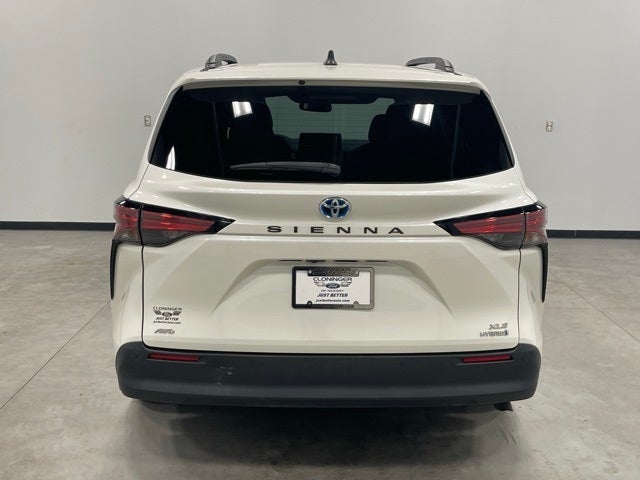 2021 Toyota Sienna XLE 7 Passenger
